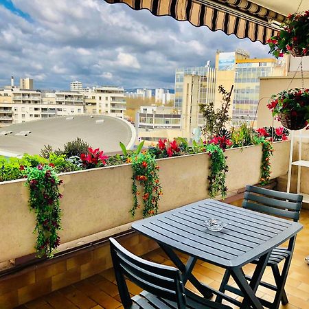Chambre Privee En Colocation Dans Un Appartement Vaulx En Velin Centre Екстериор снимка