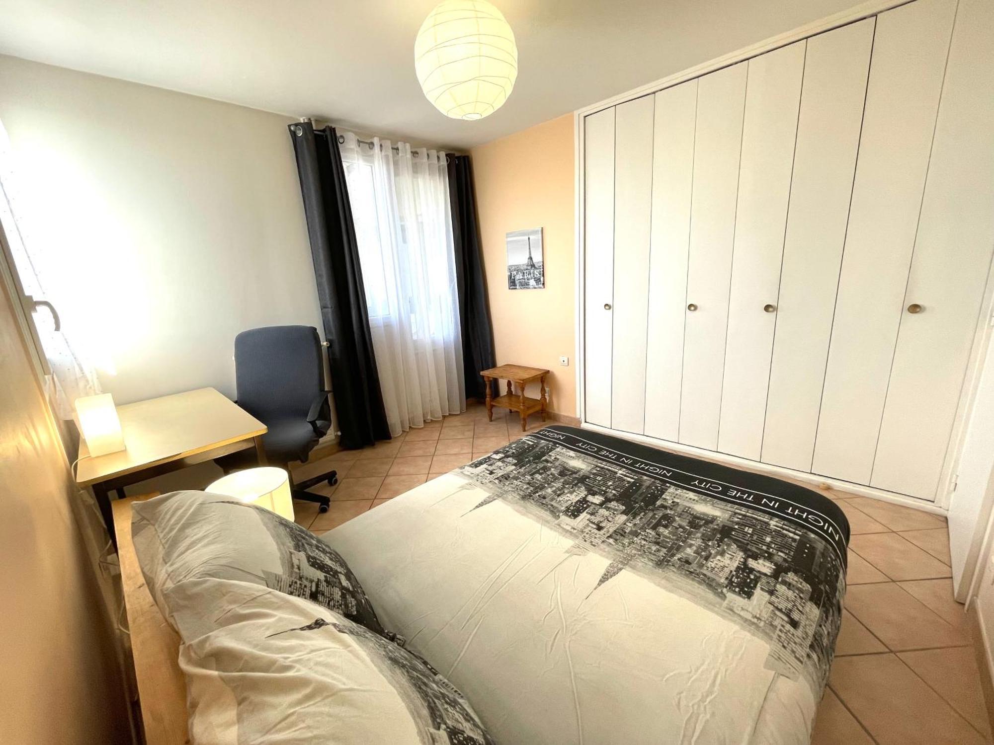 Chambre Privee En Colocation Dans Un Appartement Vaulx En Velin Centre Екстериор снимка